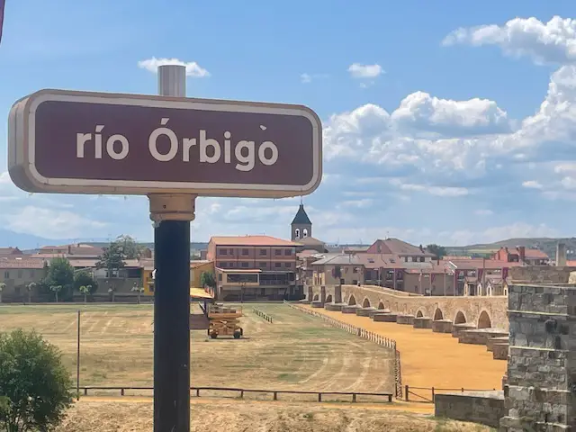 Puente de Orbigo in Hospital de Orbigo